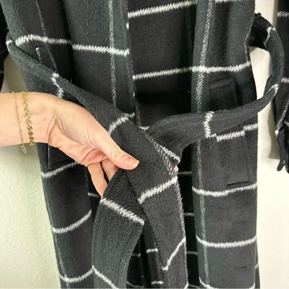 NEW LOOK belted maxi coat in black window check SZ US 4 - Picture 5 of 6